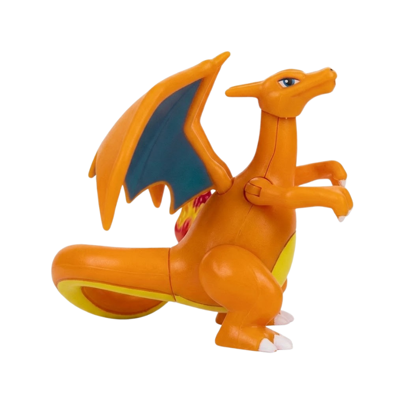 Figurine de collection Dracaufeu Pokémon avec des détails soignés et des couleurs vives.