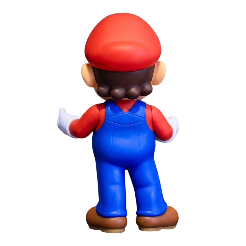 Figurine Super Mario représentant Mario dans une pose emblématique.