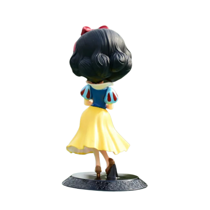 Figurine de Blanche-Neige avec des détails soignés pour les collectionneurs.