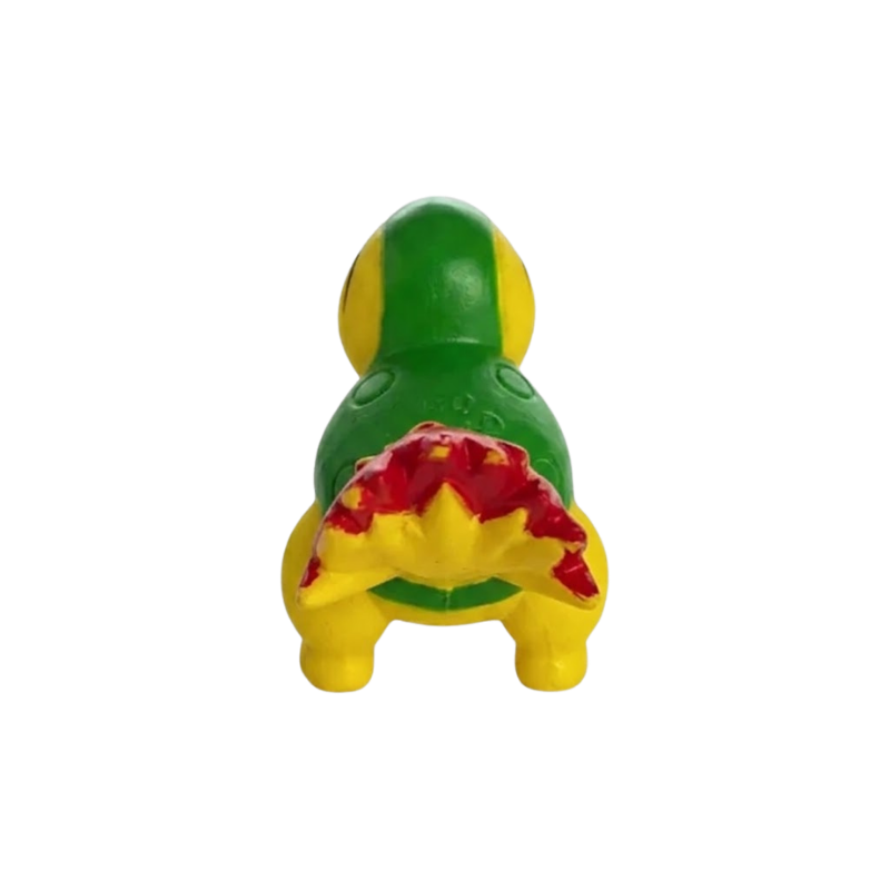 Figurine Héricendre avec ses petites pattes et son apparence de jeune Pokémon de type Feu.