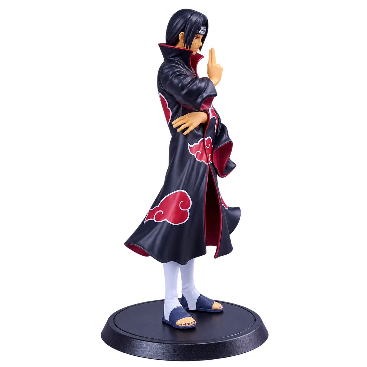 Figura de Itachi Uchiha, personaje emblemático del manga Naruto
