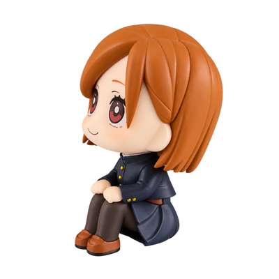 Figura de Kugisaki Nobara Kawaii de Jujutsu Kaisen vista de frente
