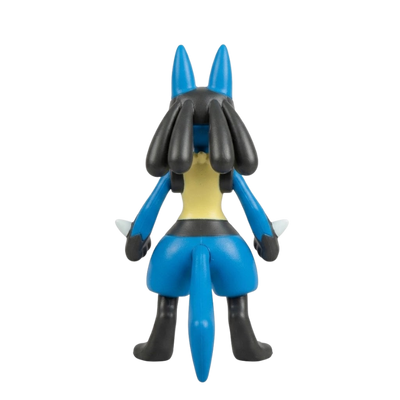 Figura Pokémon que representa a Lucario en una pose dinámica.