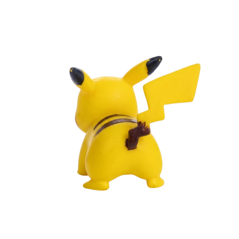 Figurine Pikachu avec son corps jaune, ses rayures marron et ses oreilles aux pointes noires.