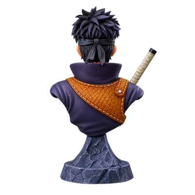 Figura de Shisui Uchiha, el famoso personaje de Naruto.
