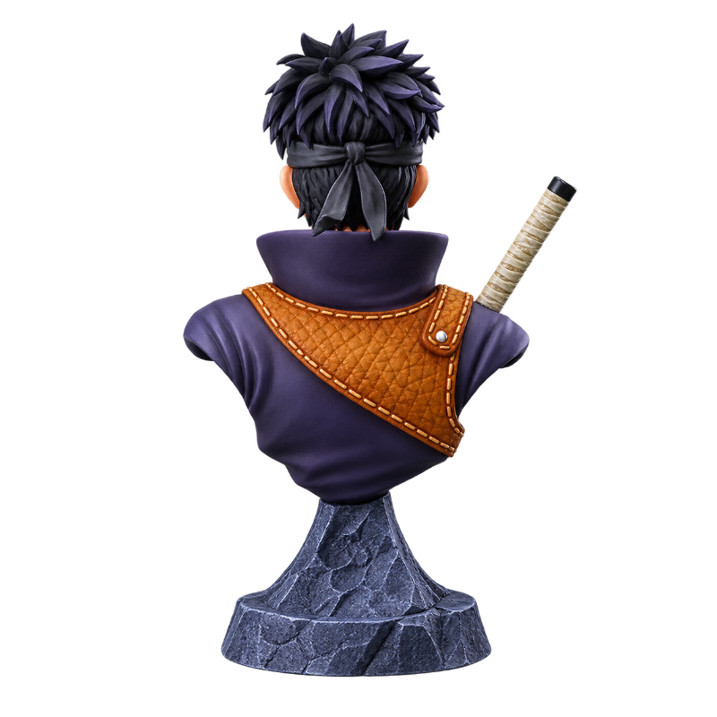 Figura de Shisui Uchiha, el famoso personaje de Naruto.