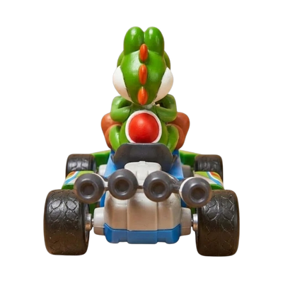 Figura de Super Mario que representa a Yoshi con su estilo Mario Kart.